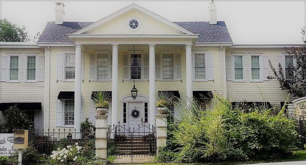 Bed and Breakfast The Lake Manor Morgantown Exterior foto
